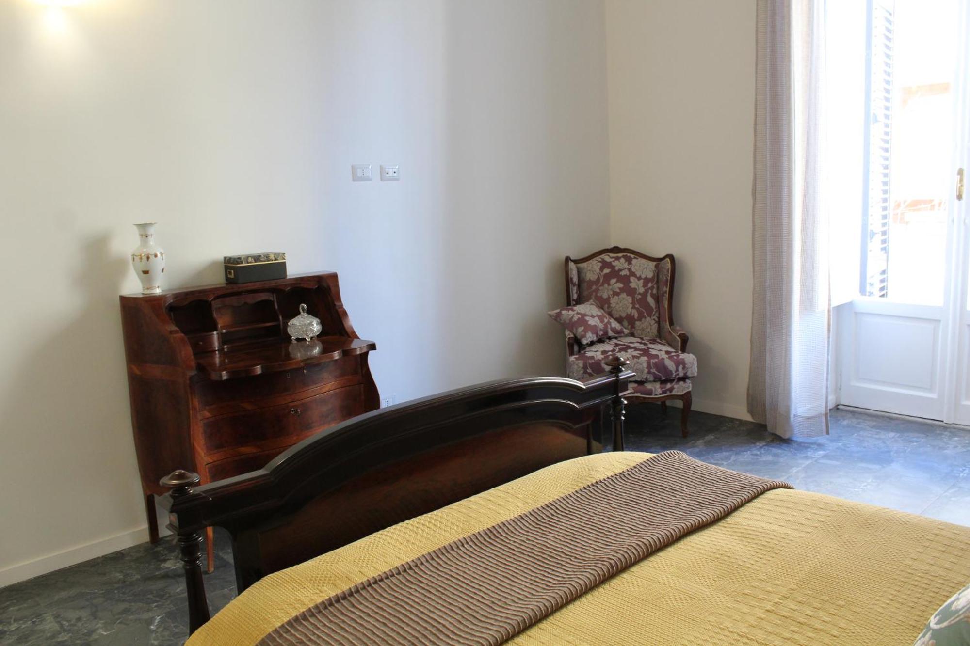 Casa Gaia Apartment Наполи Екстериор снимка