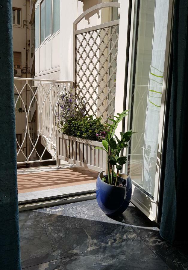 Casa Gaia Apartment Наполи Екстериор снимка